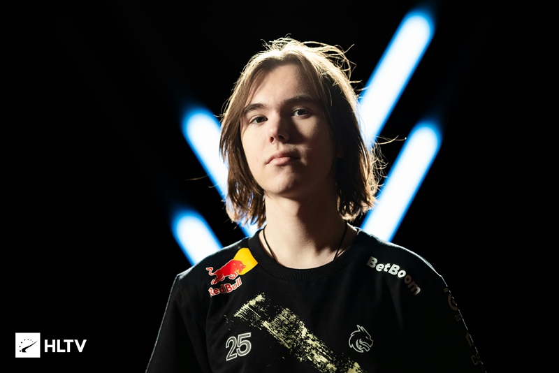 他会与球员 他会与球员