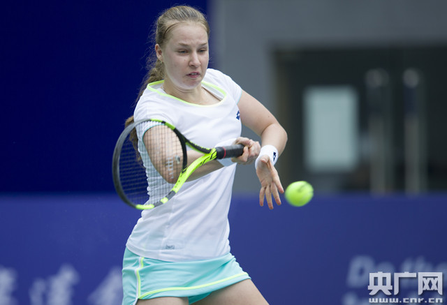 据上直观体 据上直观体