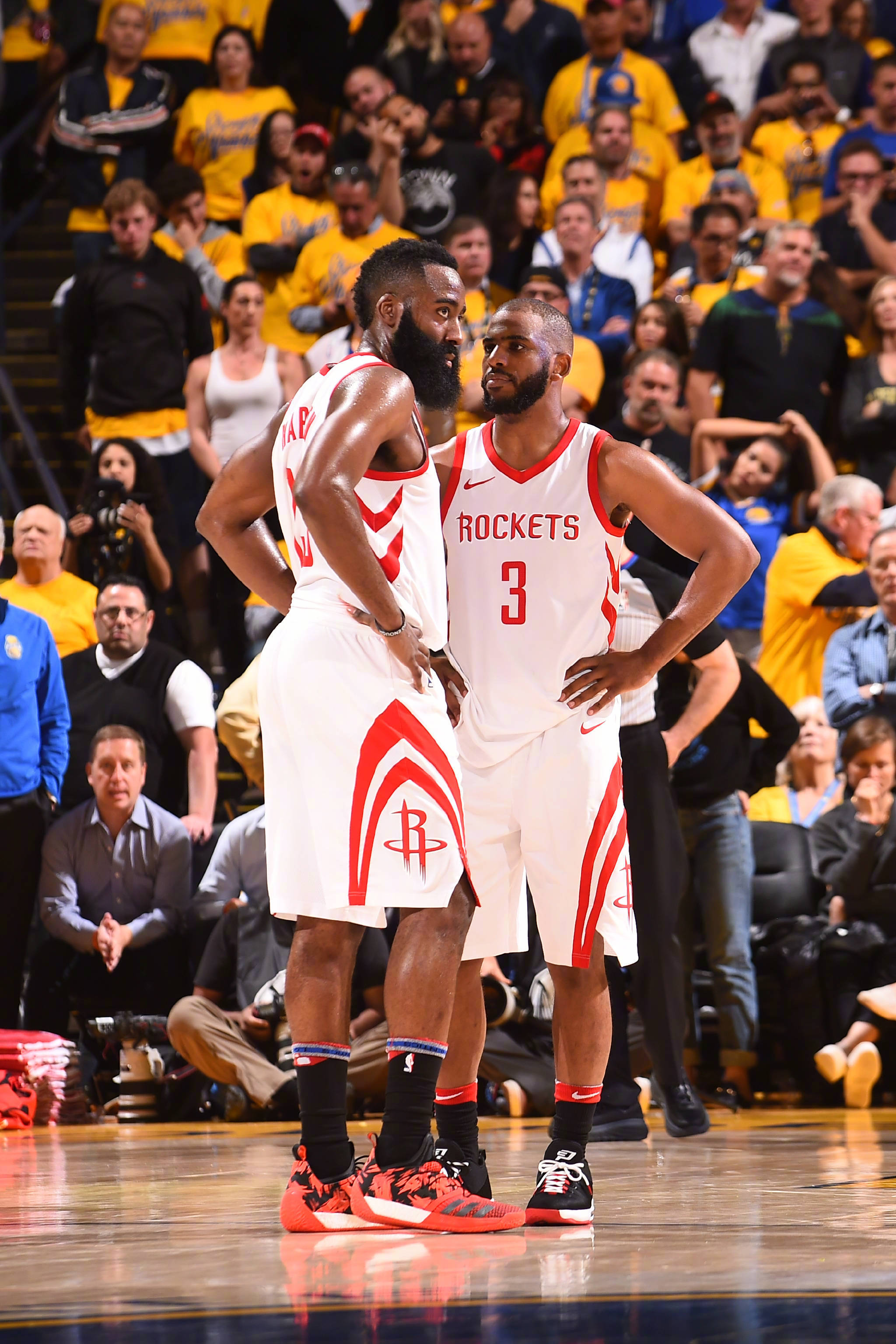 电讯报：曼联对拉芒开出了更好的条件，大马丁是他们的备选