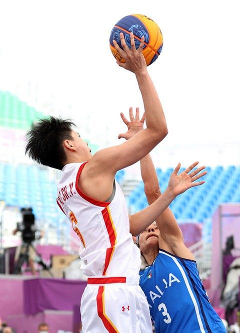 场券来自两 场券来自两