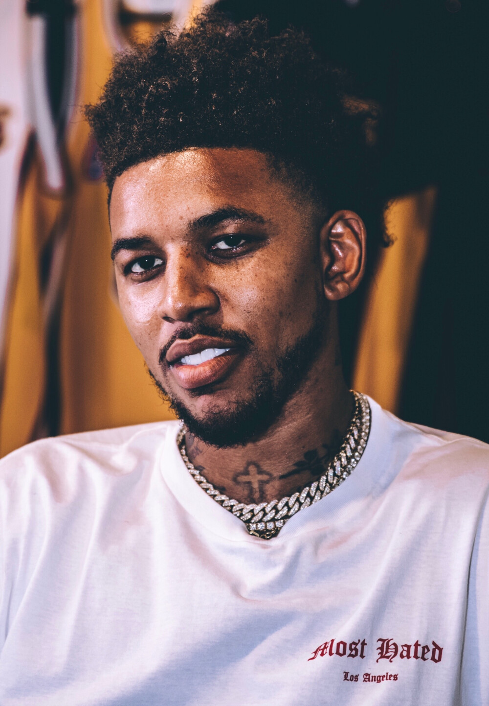 用祖巴茨为 用祖巴茨为